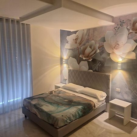 Hotel La Violetta Napoli Esterno foto