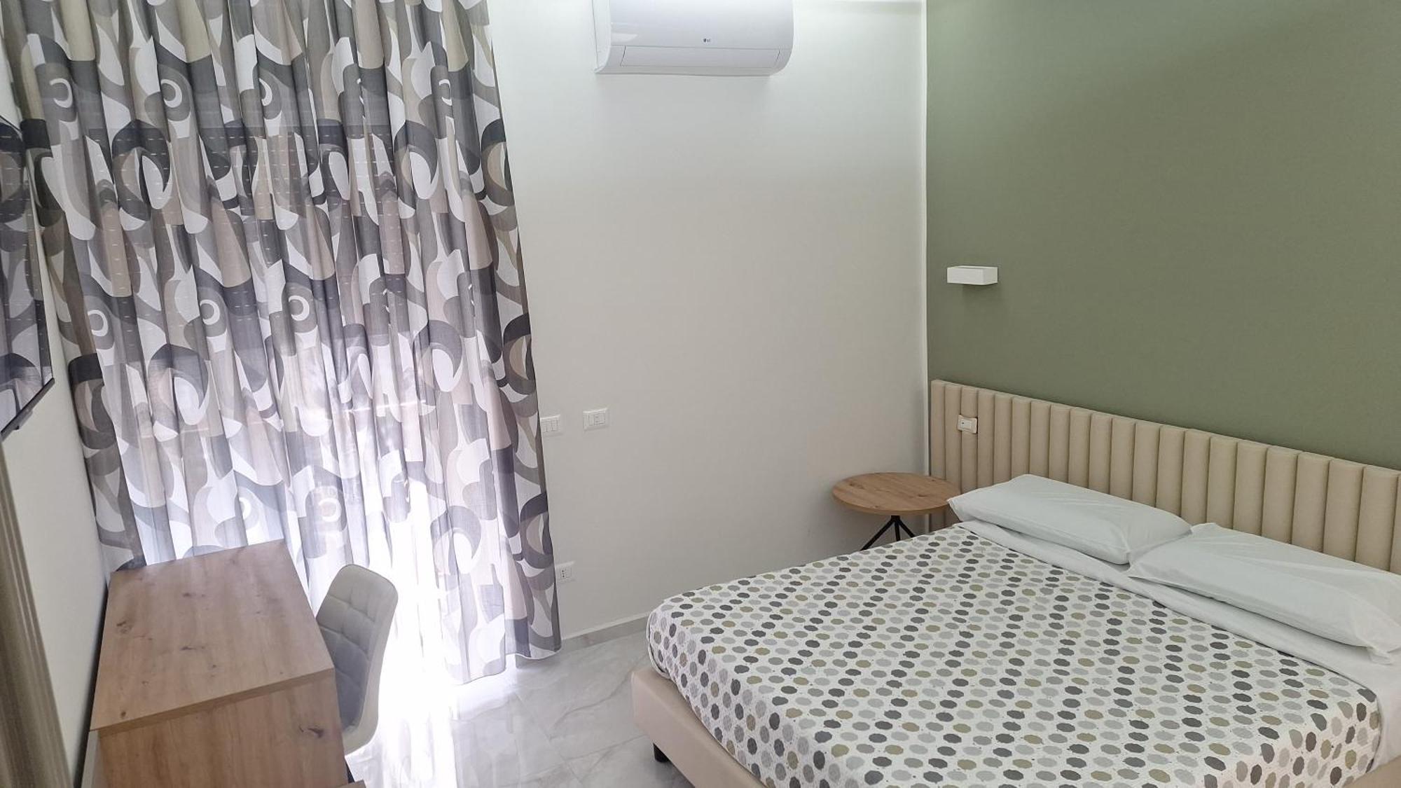 Hotel La Violetta Napoli Esterno foto