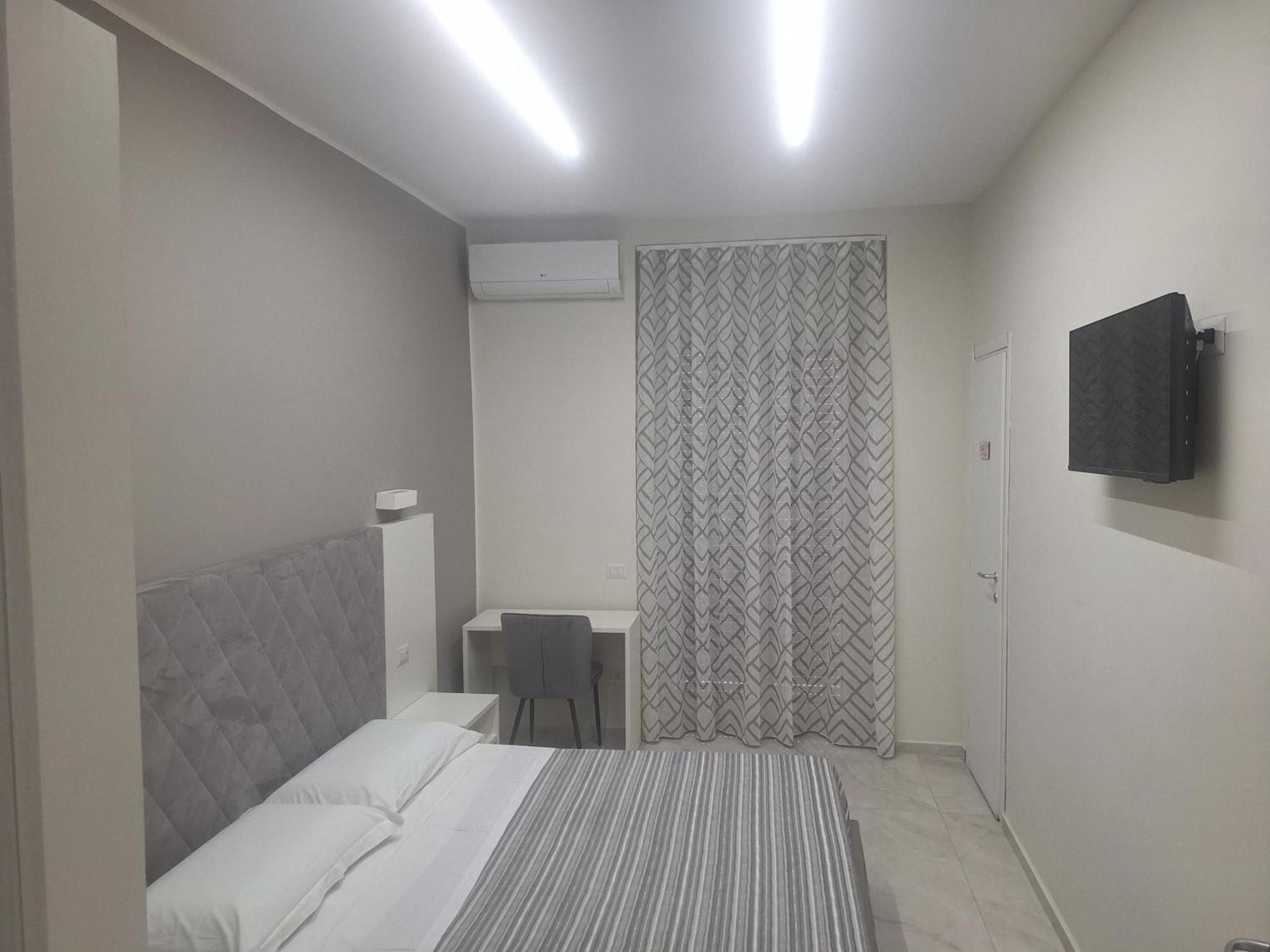 Hotel La Violetta Napoli Esterno foto