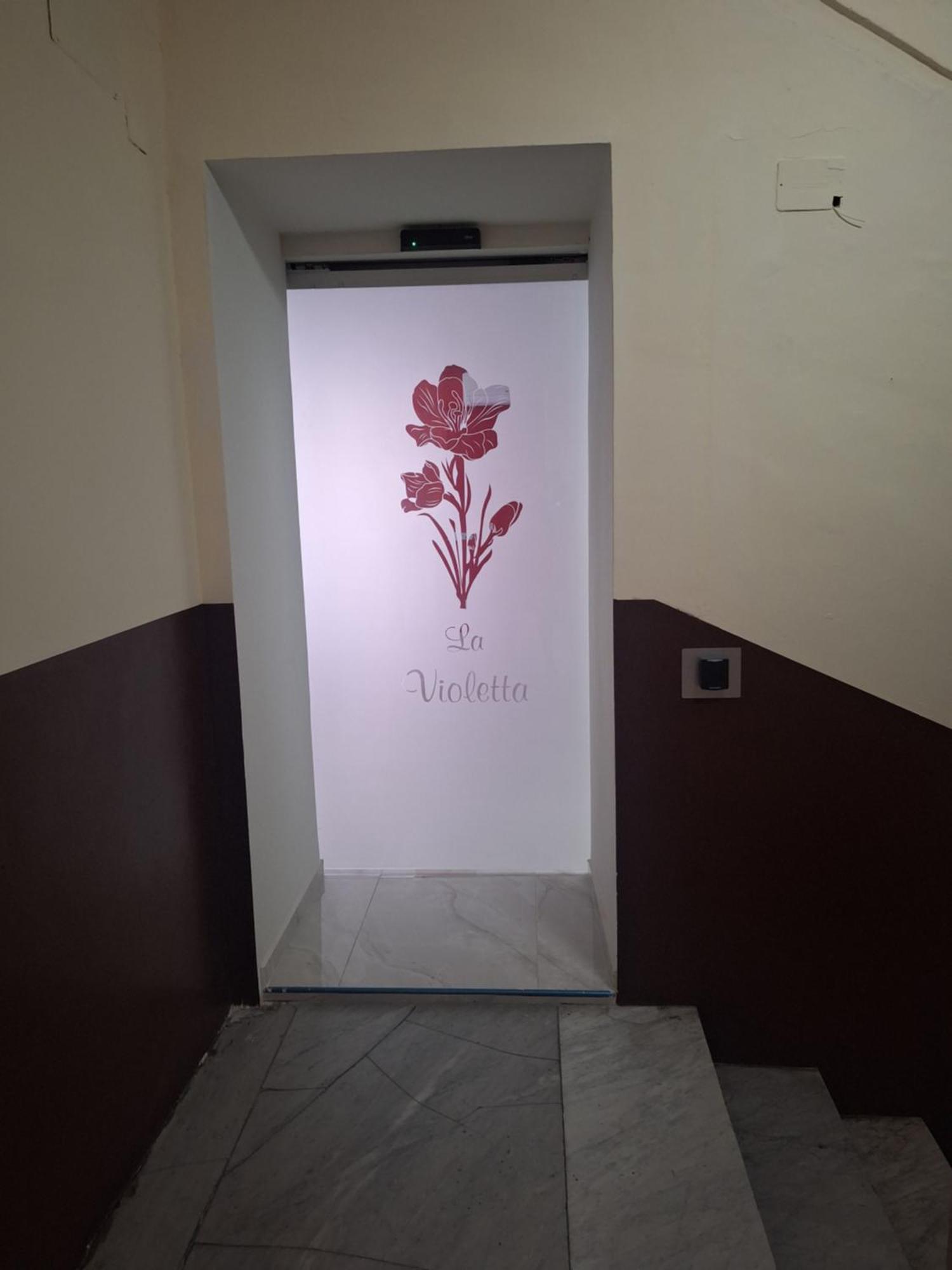 Hotel La Violetta Napoli Esterno foto